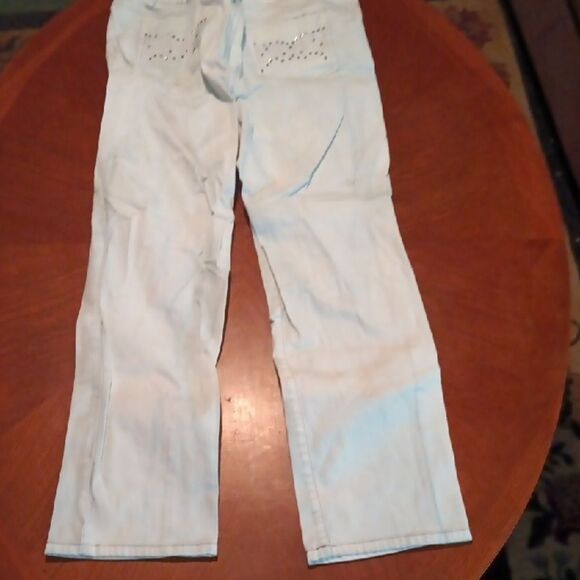 Bandolino Light Blue Jeans - Picture 4 of 5